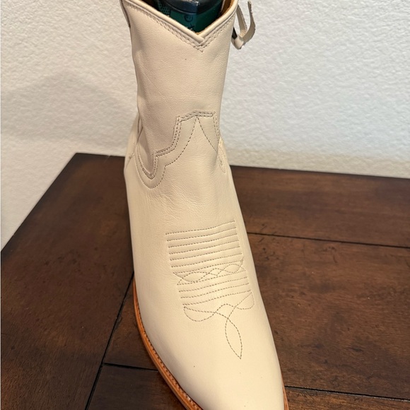 Tecovas Bone CowHide Bootie - Picture 1 of 7